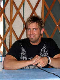 jeremycamp 2.jpg (61608 bytes)