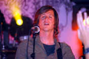 switchfoot19.jpg (30488 bytes)