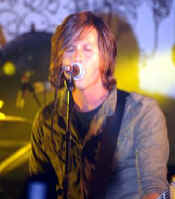 switchfoot21.jpg (28050 bytes)