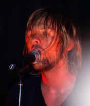 switchfoot7.jpg (21225 bytes)