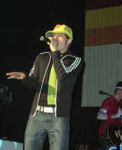 tobymac 022.jpg (207868 bytes)