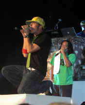 tobymac 041.jpg (138188 bytes)